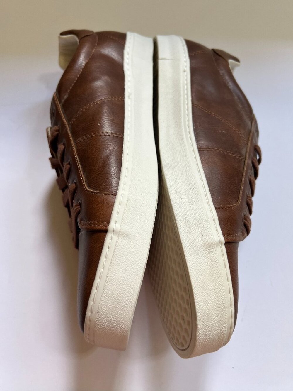 Old Navy Men's Faux Leather Cognac Brown Sneakers M 10.5 - Picture 6 of 6